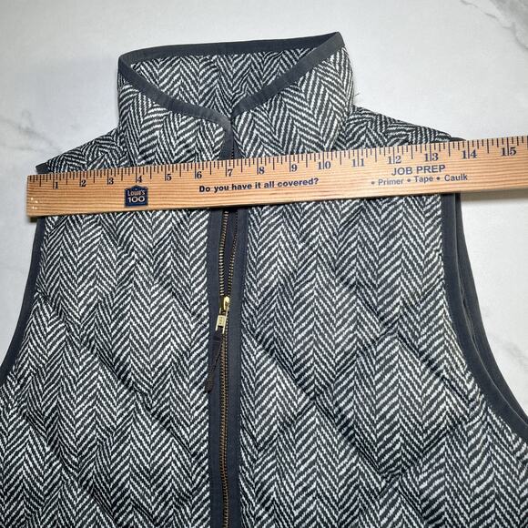 J CREW Puffer Vest Gray Herringbone Pattern Down Filled w/Pockets Size Small NWT - Picture 4 of 11